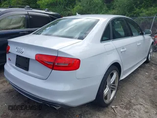 2015 Audi S4 Premium Plus z VIN WAUBGAFL2FA072538, wystawiony jako IAAI lot #42298898 z przebiegiem 86 138 mil mil oraz . Historia ofert i sprzedaży dostępna na DreamBid. Obrazek 4.