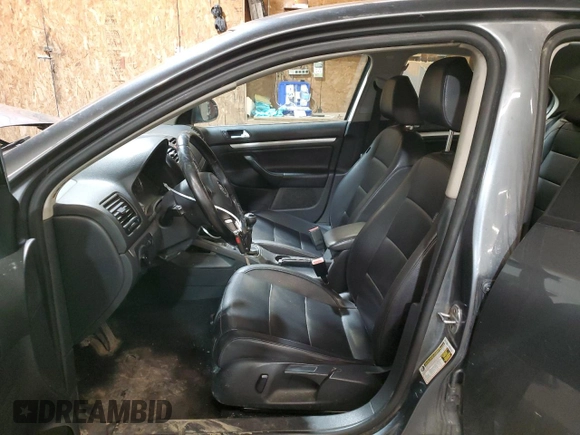 2010 Volkswagen Jetta Limited Edition с VIN 3VWAZ7AJ9AM136505, выставлен на аукционе Copart как лот 47548235 с пробегом 192 667 миль миль и Списание • Salvage title. История ставок и продаж доступна на DreamBid. Изображение 7.