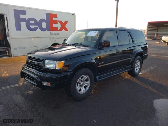 2002 Toyota 4Runner SR5 with VIN JT3GN86R920245780, listed as a IAAI auction lot 41155003 with 213,659 mi miles. Bid and sale history available at carsss.com. Image 2.