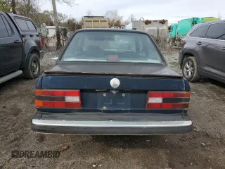 1988 BMW 3 Series z VIN WBAAB6400J8228236, wystawiony jako Copart lot #82770724 z przebiegiem 194 712 mil mil oraz Czysty tytuł • Clean title. Historia ofert i sprzedaży dostępna na DreamBid. Obrazek 6.