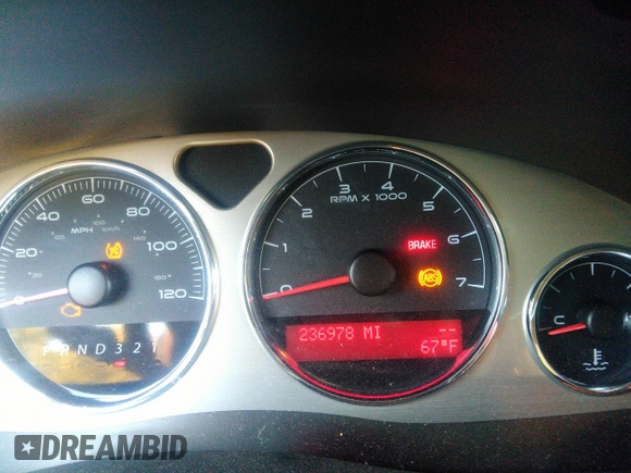 2006 Pontiac Montana SV6 with VIN 1GMDV33LX6D229549, listed as a IAAI auction lot 34789099 with 236,978 mi miles. Bid and sale history available at carsss.com. Image 7.