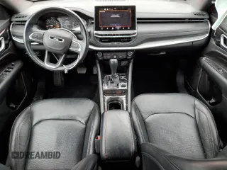 2022 Jeep Compass High Altitude с VIN 3C4NJDCB9NT136404, выставлен на аукционе Copart как лот 55447255 с пробегом 54 607 миль миль и Списание • Salvage title. История ставок и продаж доступна на DreamBid. Изображение 8.