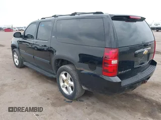 2007 Chevrolet Suburban LT with VIN 3GNFK16307G128456, listed as a IAAI auction lot 42374506 with 161,471 mi miles and . Bid and sale history available at DreamBid. Image 3.