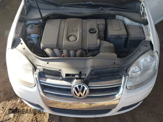 2009 Volkswagen Jetta SE with VIN 3VWRZ71K89M143131, listed as a IAAI auction lot 42608545 with 145,596 mi miles and . Bid and sale history available at DreamBid. Image 10.