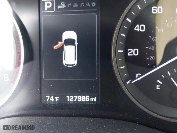 2017 Hyundai Tucson Value with VIN KM8J33A26HU362363, listed as a IAAI auction lot 41940376 with 127,986 mi miles. Bid and sale history available at carsss.com. Image 15.