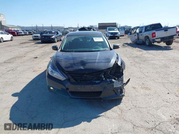 2018 Nissan Altima 2.5 SR with VIN 1N4AL3AP7JC134311, listed as a IAAI auction lot 41770363 with 64,916 mi miles. Bid and sale history available at carsss.com. Image 13.