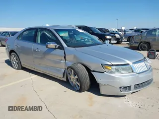 2009 Lincoln MKZ with VIN 3LNHM26T39R605255, listed as a IAAI auction lot 38514339 with 93,700 mi miles and . Bid and sale history available at DreamBid. Image 1.