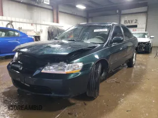 1998 Honda Accord EX z VIN 1HGCG1653WA034732, wystawiony jako Copart lot #47607565 z przebiegiem 243 498 mil mil oraz Szkoda całkowita • Salvage title. Historia ofert i sprzedaży dostępna na DreamBid. Obrazek 1.