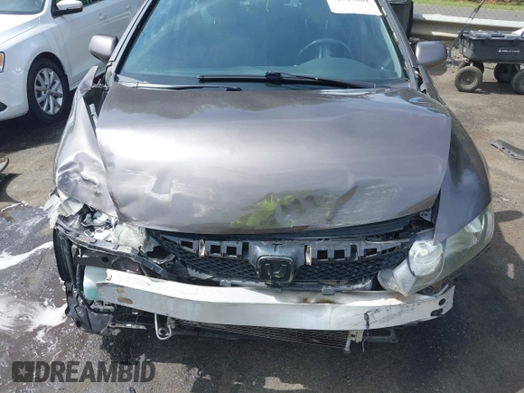 2010 Honda Civic LX-S z VIN 2HGFA1F60AH544781, wystawiony jako IAAI lot #42303801 z przebiegiem 168 544 mil mil oraz . Historia ofert i sprzedaży dostępna na DreamBid. Obrazek 6.