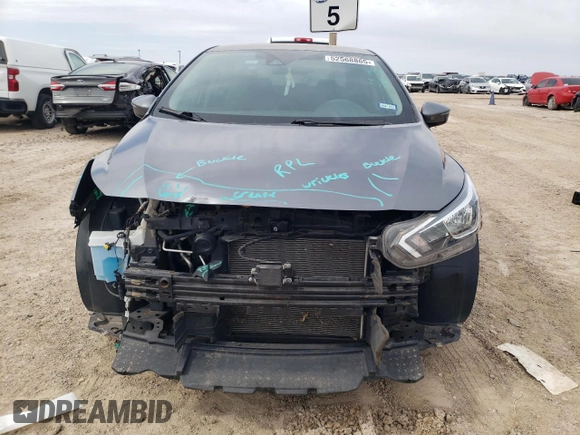 2021 Nissan Versa SV z VIN 3N1CN8EV3ML876784, wystawiony jako Copart lot #52568865 z przebiegiem 67 078 mil mil oraz Szkoda całkowita • Salvage title. Historia ofert i sprzedaży dostępna na DreamBid. Obrazek 5.