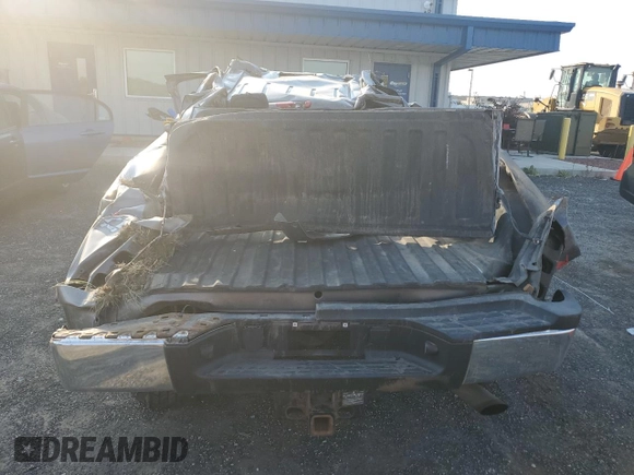 2012 GMC Sierra 2500HD SLE z VIN 1GT220CG3CZ242759, wystawiony jako Copart lot #75913154 z przebiegiem 136 036 mil mil oraz Nie do naprawy • Non repairable. Historia ofert i sprzedaży dostępna na DreamBid. Obrazek 6.