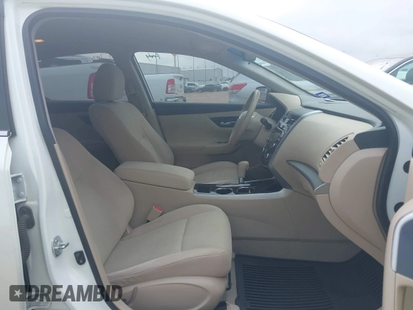 2014 Nissan Altima SV with VIN 1N4AL3AP6EC403677, listed as a IAAI auction lot 42034449 with 96,424 mi miles and . Bid and sale history available at DreamBid. Image 5.