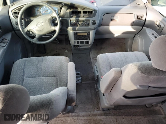 2002 Toyota Sienna CE with VIN 4T3ZF19C42U445459, listed as a Copart auction lot 83699584 with 193,751 mi miles and Salvage Title. Bid and sale history available at carsss.com. Image 8.