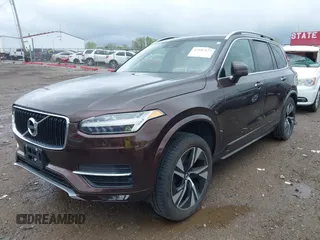 2018 Volvo XC90 Momentum z VIN YV4102PK9J1386868, wystawiony jako IAAI lot #42102125 z przebiegiem 87 474 mil mil oraz . Historia ofert i sprzedaży dostępna na DreamBid. Obrazek 2.