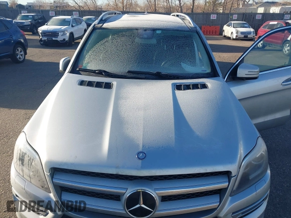 2015 Mercedes-Benz GL-Class GL 350 BlueTEC with VIN 4JGDF2EE4FA449373, listed as a IAAI auction lot 41164029 with 193,092 mi miles. Bid and sale history available at carsss.com. Image 6.