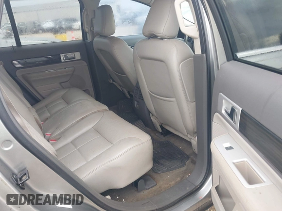 2008 Lincoln MKX with VIN 2LMDU68C78BJ20315, listed as a IAAI auction lot 41605710 with 199,903 mi miles. Bid and sale history available at carsss.com. Image 8.