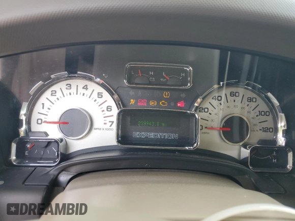 2007 Ford Expedition Limited with VIN 1FMFU195X7LA53411, listed as a Copart auction lot 59294545 with 239,943 mi miles and Salvage title. Bid and sale history available at DreamBid. Image 9.