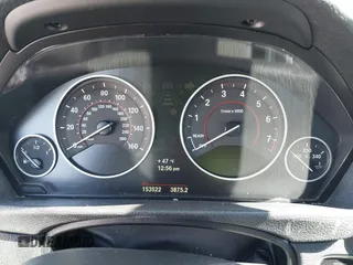 2013 BMW 3 Series 328i with VIN WBA3A5C5XDF353389, listed as a IAAI auction lot 41625851 with 153,522 mi miles. Bid and sale history available at carsss.com. Image 7.