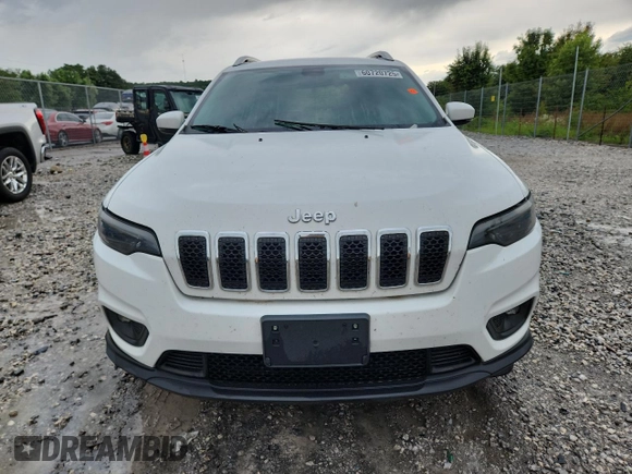 2019 Jeep Cherokee Latitude Plus with VIN 1C4PJLLB0KD333207, listed as a Copart auction lot 60720725 with 67,826 mi miles and Salvage title. Bid and sale history available at DreamBid. Image 5.