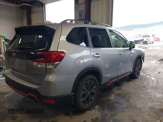 2019 Subaru Forester Sport with VIN JF2SKAPC6KH591322, listed as a IAAI auction lot 41981902 with 47,643 mi miles. Bid and sale history available at carsss.com. Image 4.