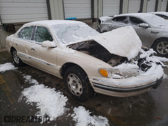 1998 Lincoln Continental with VIN 1LNFM97V7WY742356, listed as a Copart auction lot 44723325 with 191,173 mi miles and Salvage Title. Bid and sale history available at carsss.com. Image 4.