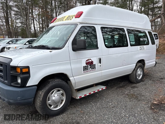 2014 Ford Econoline Cargo Commercial with VIN 1FTNS2EW1EDA21948, listed as a Copart auction lot 50900965 with 148,347 mi miles and Clean Title. Bid and sale history available at carsss.com. Image 2.
