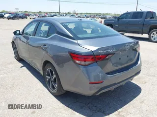 2025 Nissan Sentra SV с VIN 3N1AB8CV1SY303353, выставлен на аукционе IAAI как лот 42503250 с пробегом 7 176 миль миль и . История ставок и продаж доступна на DreamBid. Изображение 3.