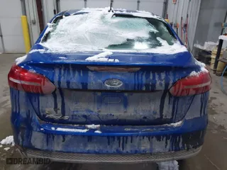 2018 Ford Focus SE with VIN 1FADP3F26JL312725, listed as a IAAI auction lot 41488559 with 30,686 mi miles. Bid and sale history available at carsss.com. Image 16.