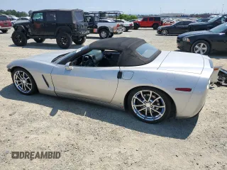 2007 Chevrolet Corvette z VIN 1G1YY36U975116245, wystawiony jako Copart lot #59045645 z przebiegiem 265 138 mil mil oraz Szkoda całkowita • Salvage title. Historia ofert i sprzedaży dostępna na DreamBid. Obrazek 2.