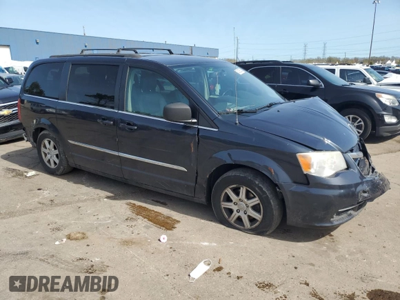 2013 Chrysler Town & Country Touring with VIN 2C4RC1BG4DR594005, listed as a Copart auction lot 54235535 with 114,356 mi miles and Clean Title. Bid and sale history available at DreamBid. Image 4.