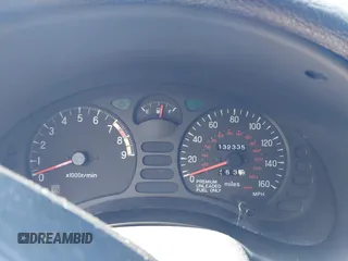 1999 Mitsubishi 3000GT GT z VIN JA3AM84JXXY001953, wystawiony jako IAAI lot #41834925 z przebiegiem 132 335 mil mil oraz . Historia ofert i sprzedaży dostępna na DreamBid. Obrazek 7.