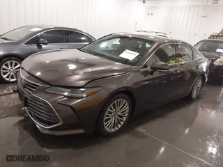 2019 Toyota Avalon Hybrid Limited with VIN 4T1B21FB3KU007114, listed as a IAAI auction lot 41658316 with 127,785 mi miles. Bid and sale history available at carsss.com. Image 18.