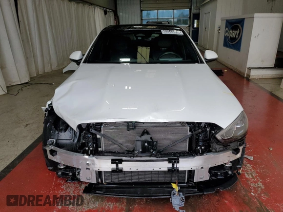 2024 Mercedes-Benz C 300 with VIN W1KAF4GB8RR186869, listed as a Copart auction lot 60545895 with 24,943 mi miles and Clean title. Bid and sale history available at DreamBid. Image 5.