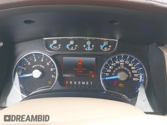 2014 Ford F-150 XL z VIN 1FTFW1CF3EKF04665, wystawiony jako IAAI lot #42685060 z przebiegiem 208 300 mil mil oraz . Historia ofert i sprzedaży dostępna na DreamBid. Obrazek 7.