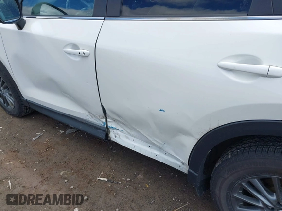 2019 Mazda CX-5 Touring with VIN JM3KFBCMXK0595905, listed as a IAAI auction lot 41934373 with 83,020 mi miles. Bid and sale history available at carsss.com. Image 17.