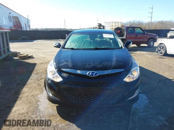 2014 Hyundai Sonata Hybrid Limited with VIN KMHEC4A46EA110201, listed as a IAAI auction lot 41427483 with 81,957 mi miles. Bid and sale history available at carsss.com. Image 12.