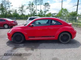 2013 Volkswagen Beetle 2.5L w/Sun/Sound/Nav с VIN 3VWJP7AT7DM686412, выставлен на аукционе IAAI как лот 42239653 с пробегом 76 237 миль миль и . История ставок и продаж доступна на DreamBid. Изображение 14.