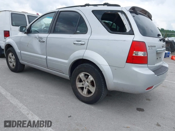 2007 Kia Sorento LX z VIN KNDJC736775716198, wystawiony jako IAAI lot #42372109 z przebiegiem 186 948 mil mil oraz . Historia ofert i sprzedaży dostępna na DreamBid. Obrazek 3.