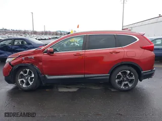 2017 Honda CR-V Touring with VIN 2HKRW2H9XHH683988, listed as a IAAI auction lot 41740218 with 55,488 mi miles. Bid and sale history available at carsss.com. Image 15.