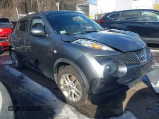 2012 Nissan Juke SV with VIN JN8AF5MV6CT108121, listed as a IAAI auction lot 41589587 with 136,185 mi miles. Bid and sale history available at carsss.com. Image 1.