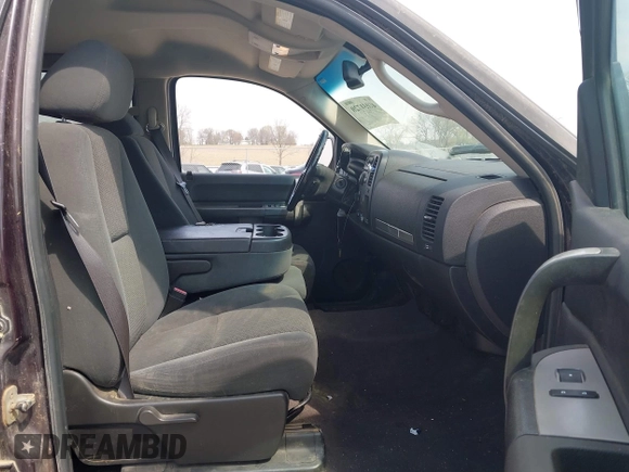2008 Chevrolet Silverado 1500 LTZ with VIN 2GCEK133281291595, listed as a IAAI auction lot 42031720 with 245,872 mi miles and . Bid and sale history available at DreamBid. Image 5.