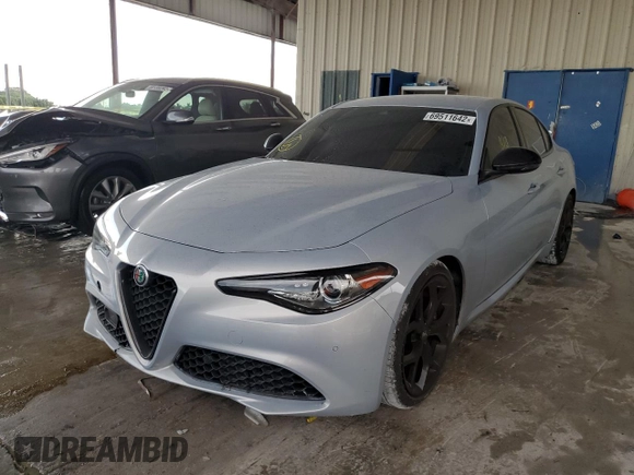 2020 Alfa Romeo Giulia with VIN ZARFAMAN9L7633963, listed as a Copart auction lot 69511642 with 0 mi miles. Bid and sale history available at carsss.com. Image 1.