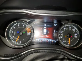 2019 Jeep Cherokee Limited с VIN 1C4PJLDX0KD377119, выставлен на аукционе Copart как лот 43590135 с пробегом 116 139 миль миль и Списание • Salvage title. История ставок и продаж доступна на DreamBid. Изображение 9.