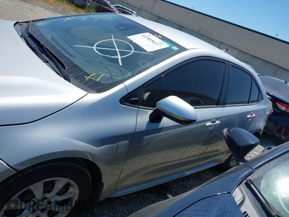 2020 Toyota Corolla LE with VIN JTDEPRAE0LJ080690, listed as a IAAI auction lot 41905637 with 32,904 mi miles and . Bid and sale history available at DreamBid. Image 15.