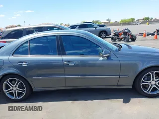 2007 Mercedes-Benz E-Class 3.5L with VIN WDBUF56X37B152420, listed as a IAAI auction lot 42072305 with 152,180 mi miles. Bid and sale history available at carsss.com. Image 13.