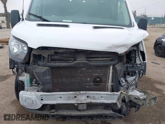 2020 Ford Transit с VIN 1FTBW3XG8LKA54375, выставлен на аукционе IAAI как лот 42336626 с пробегом 140 247 миль миль и . История ставок и продаж доступна на DreamBid. Изображение 6.