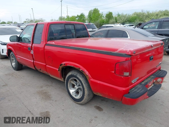 2003 Chevrolet S-10 LS with VIN 1GCCS19X838290264, listed as a IAAI auction lot 42140888 with 134,963 mi miles and . Bid and sale history available at DreamBid. Image 3.