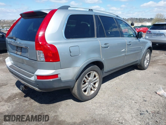 2011 Volvo XC90 I6 with VIN YV4952CZ5B1580676, listed as a IAAI auction lot 41986632 with 260,694 mi miles and . Bid and sale history available at DreamBid. Image 4.