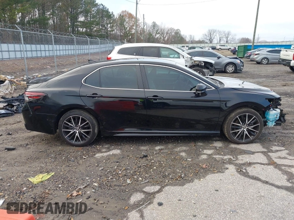 2022 Toyota Camry SE with VIN 4T1G11AK4NU640970, listed as a IAAI auction lot 41124147 with 33,472 mi miles and . Bid and sale history available at DreamBid. Image 14.