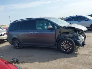 2018 Toyota Sienna XLE Auto Access Seat with VIN 5TDYZ3DC3JS951774, listed as a IAAI auction lot 41567595 with 160,197 mi miles. Bid and sale history available at carsss.com. Image 13.